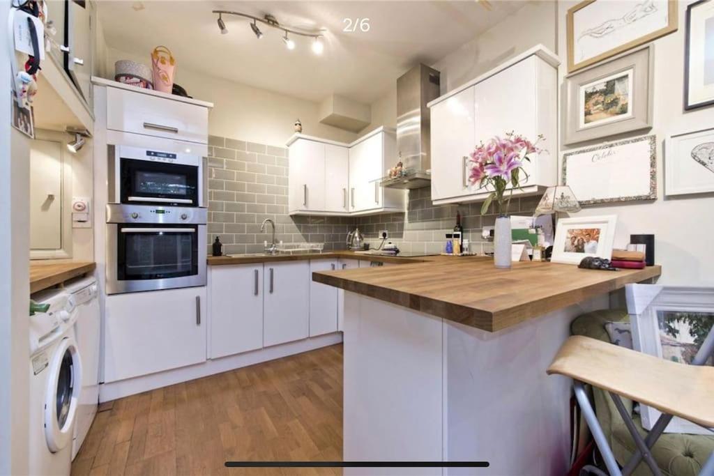 Lovely 1 Bedroom Apartment In West Kensington Лондон Екстер'єр фото